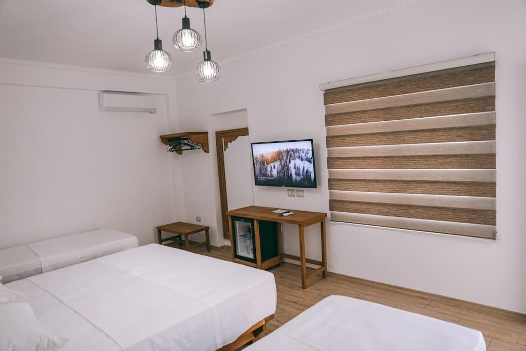 Cereni Guesthouse Berat Extérieur photo