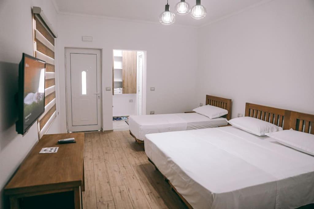 Cereni Guesthouse Berat Extérieur photo